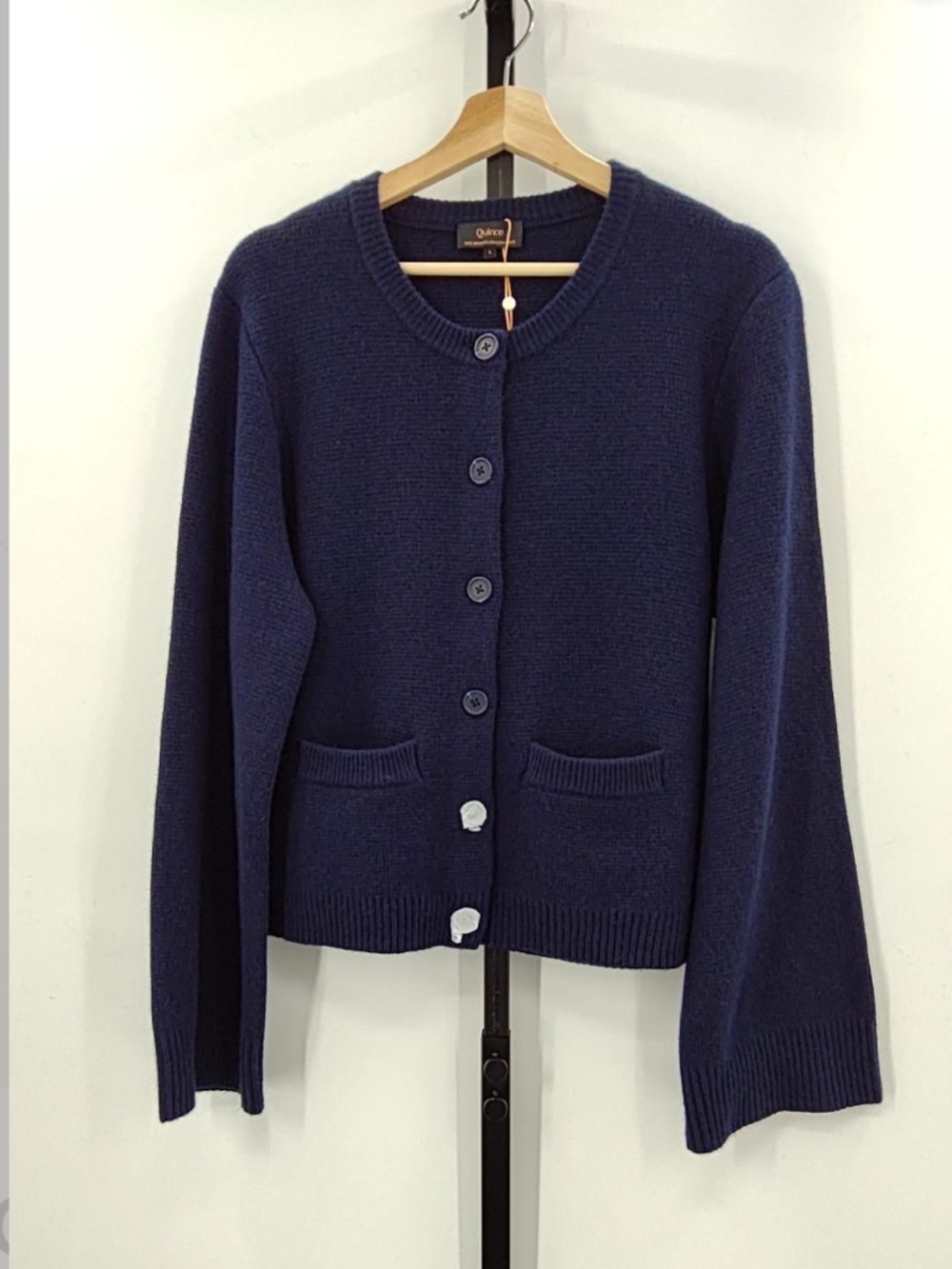 Quince Mongolian Cashmere Structured Cardigan TRUE Navy
Sleeved Top L - Picture 10 of 10